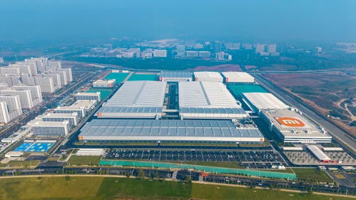 雷軍現身武漢，小米智能家電工廠正式投產引領家用電器產業革新